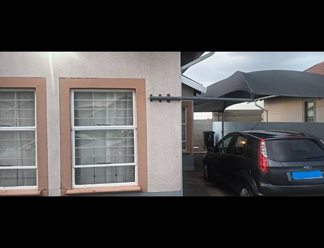 2 BEDROOM FREEHOLD FOR SALE IN SALFIN